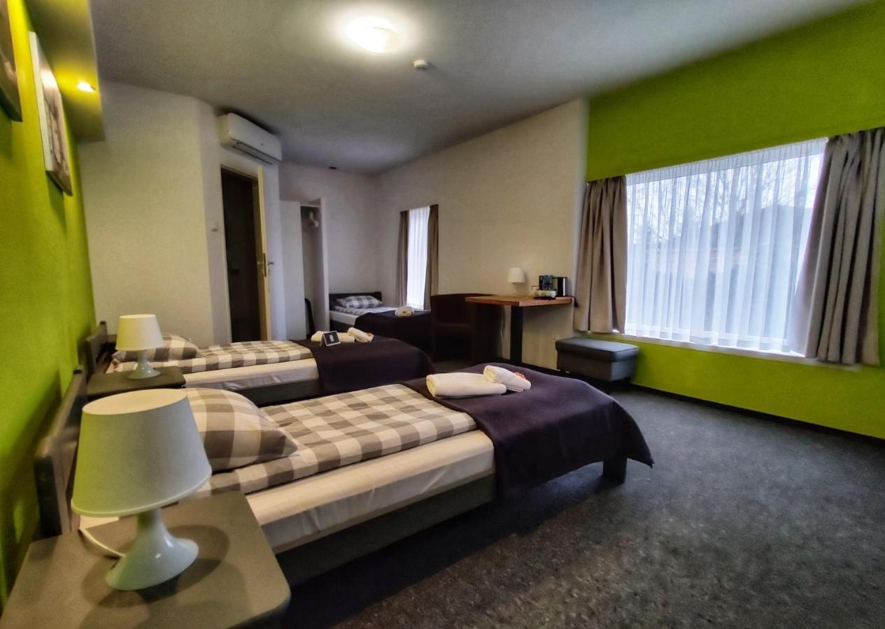 Rj Hotel Pabianice Exteriér fotografie
